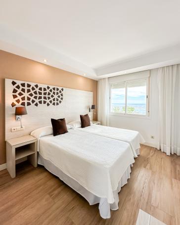 Puerto Azul Marbella | Marbella | Foto’s 24